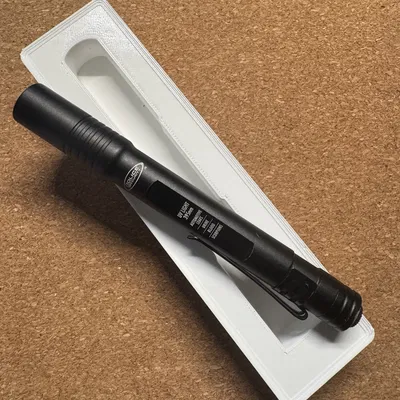 Gridfinity - đế giữ đèn UV “police security uv light 395nm”