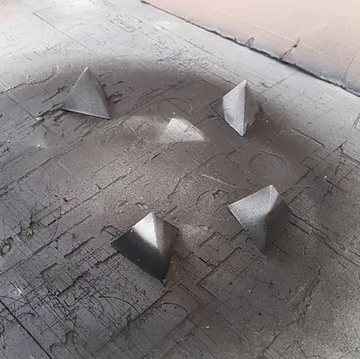 Giá đỡ để sơn (Supports for painting)