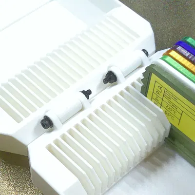 Hộp mẫu filament (cỡ cho Filament Swatch Re-Remix) – remix BlauwKeut