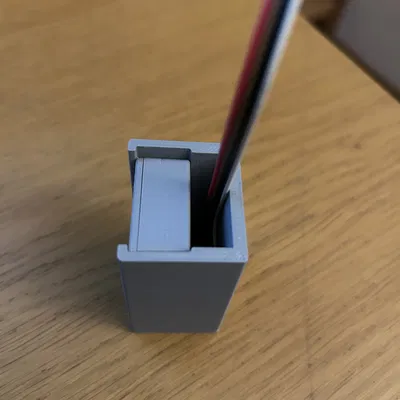 Giá đỡ cho hộp ESP32-WROOM-32 (USB-C) có nắp từ PLAUK