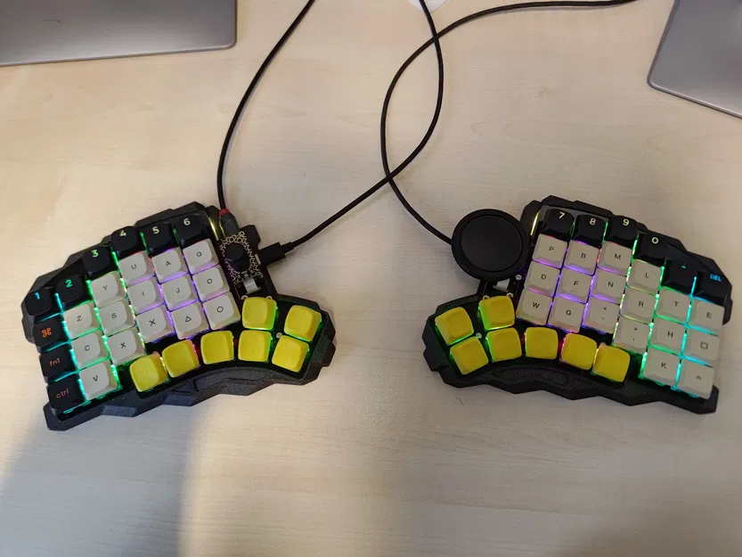 Case bàn phím split Halcyon Elora phong cách sci‑fi - Image 2