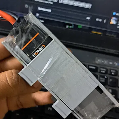 Ngàm gắn pin snap fit (Snap fit Battery mount)