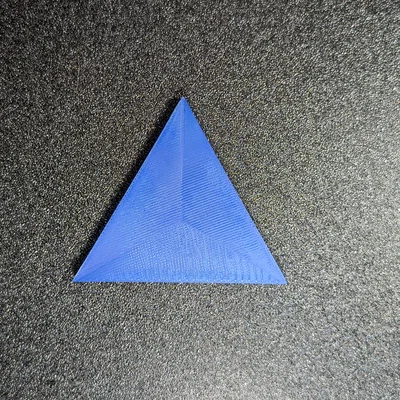 Tam giác 1.5 inch x 1/4 inch