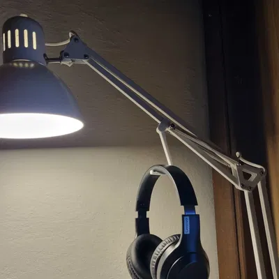 Đèn Ikea TERTIAL - Giá treo tai nghe