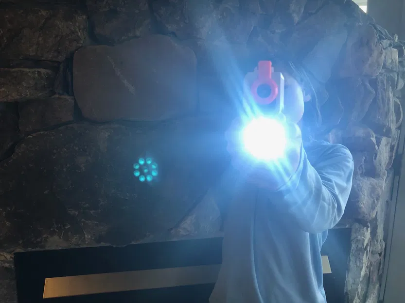 Tay giữ đèn pin cho X-Shot Kickback (flashlight holder) - Image 2