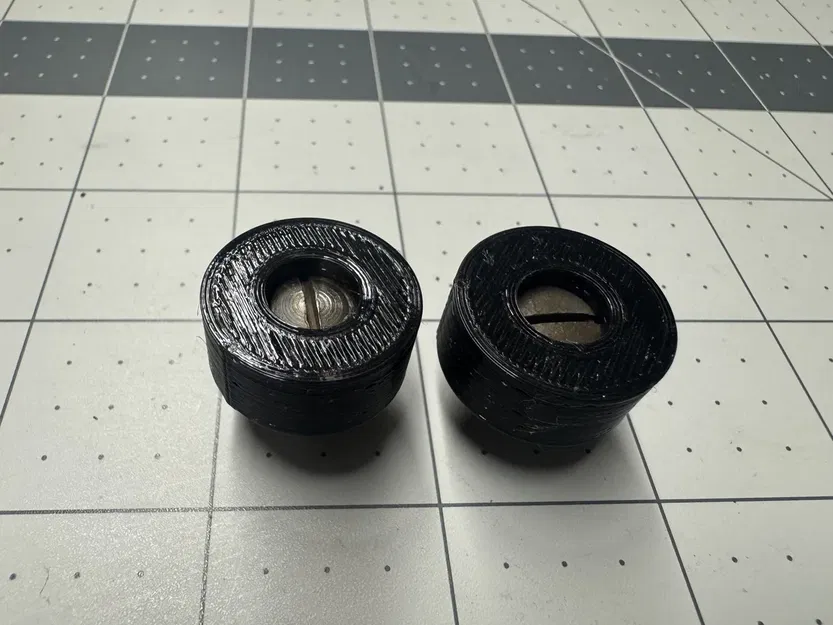 Chân cao su máy đánh chữ Royal “flatbed” (1/5/6) (thay thế) - Image 4