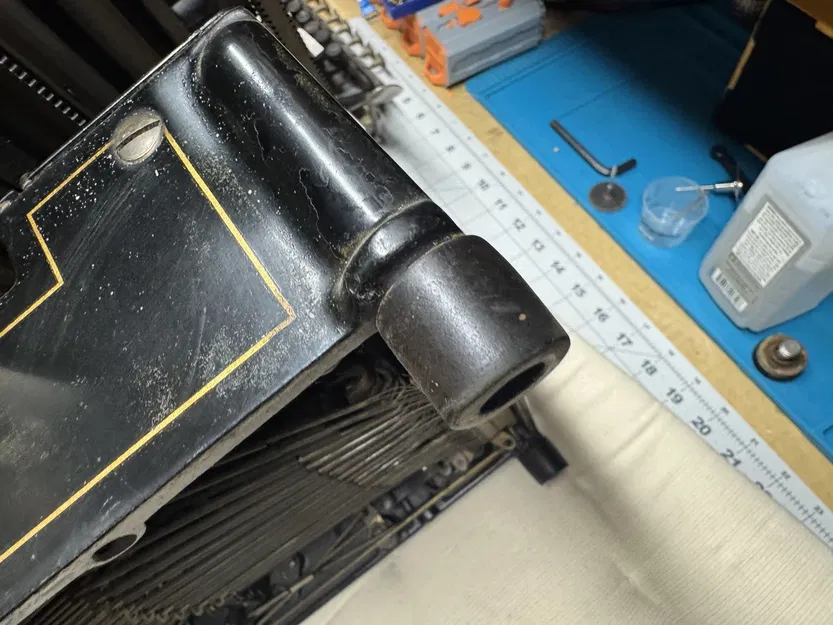 Chân cao su máy đánh chữ Royal “flatbed” (1/5/6) (thay thế) - Image 17