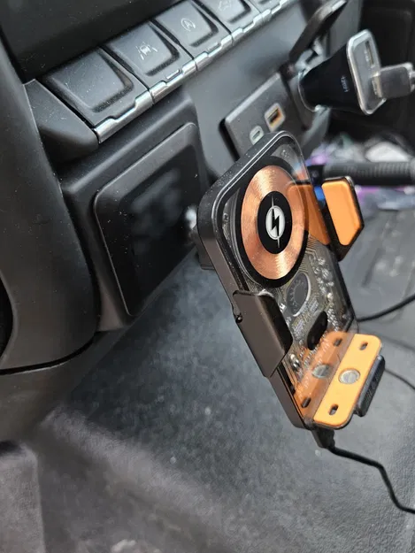 Chevy Silverado 2024 – Dash Fillers & Phone Holder Mount - Image 2