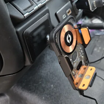 Chevy Silverado 2024 – Dash Fillers & Phone Holder Mount