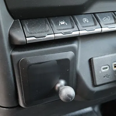 Chevy Silverado 2024 – Dash Fillers & Phone Holder Mount