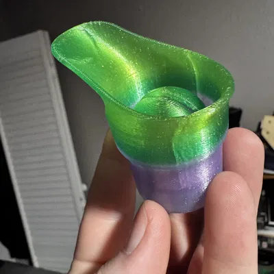 Dụng cụ rửa mắt 1 bên – dùng nắp chai 28mm