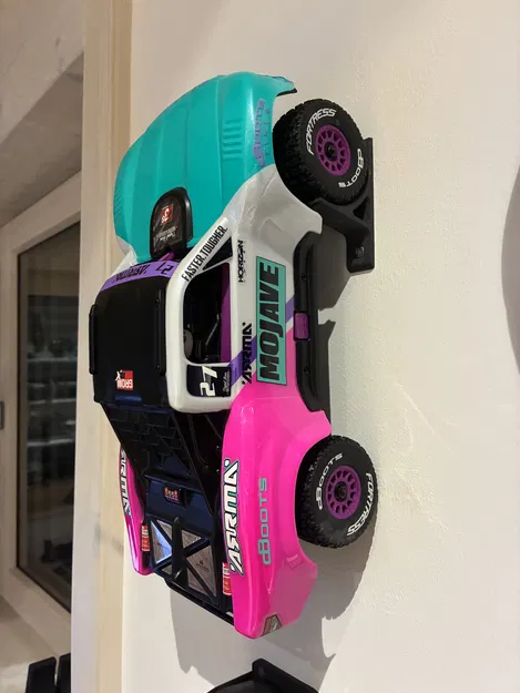 Giá treo tường RC Car cho bánh 66 mm / 2.6 inch (Arrma Mojave Grom, ...) - Image 1