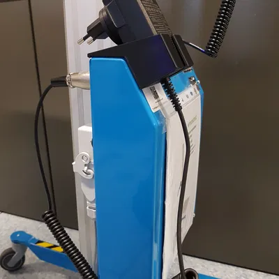 Giá đỡ ổ cắm điện cho Lift&Drive 70E / 90E