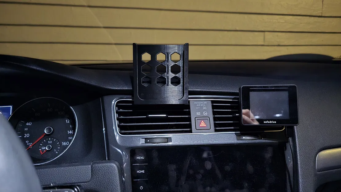 Giá đỡ điện thoại e-Golf (e-Golf phone mount) - Image 3