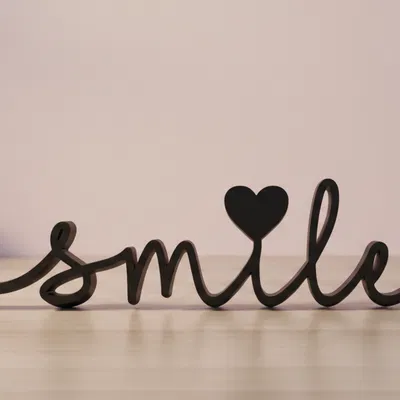 Chữ “Smile ♡” dễ thương - Decor nhà xinh ♡