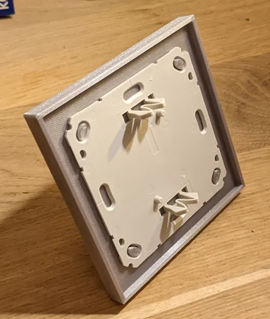 Homematic Stand – Chân đỡ đặt bộ điều khiển nghiêng 30° - Image 3