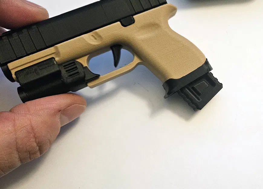 Magwell cho Glock Fidget Keychain – Đồ chơi mini trượt 3D print - Image 2