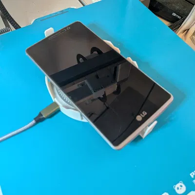 Giá đỡ sạc điện thoại (phone charger holder)