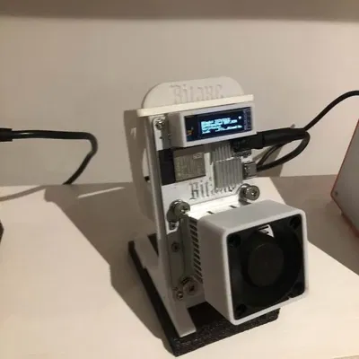 Quạt Bitaxe gắn phía sau