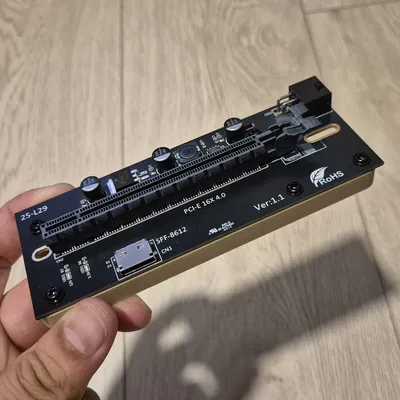 Ngàm gắn PCIe Riser dọc cho case Fractal Design Define 7/Define 7 XL