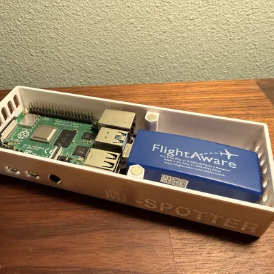 Ngàm giữ nắp nam châm cho case Raspberry Pi 4 Model B & FlightAware Pro Stick