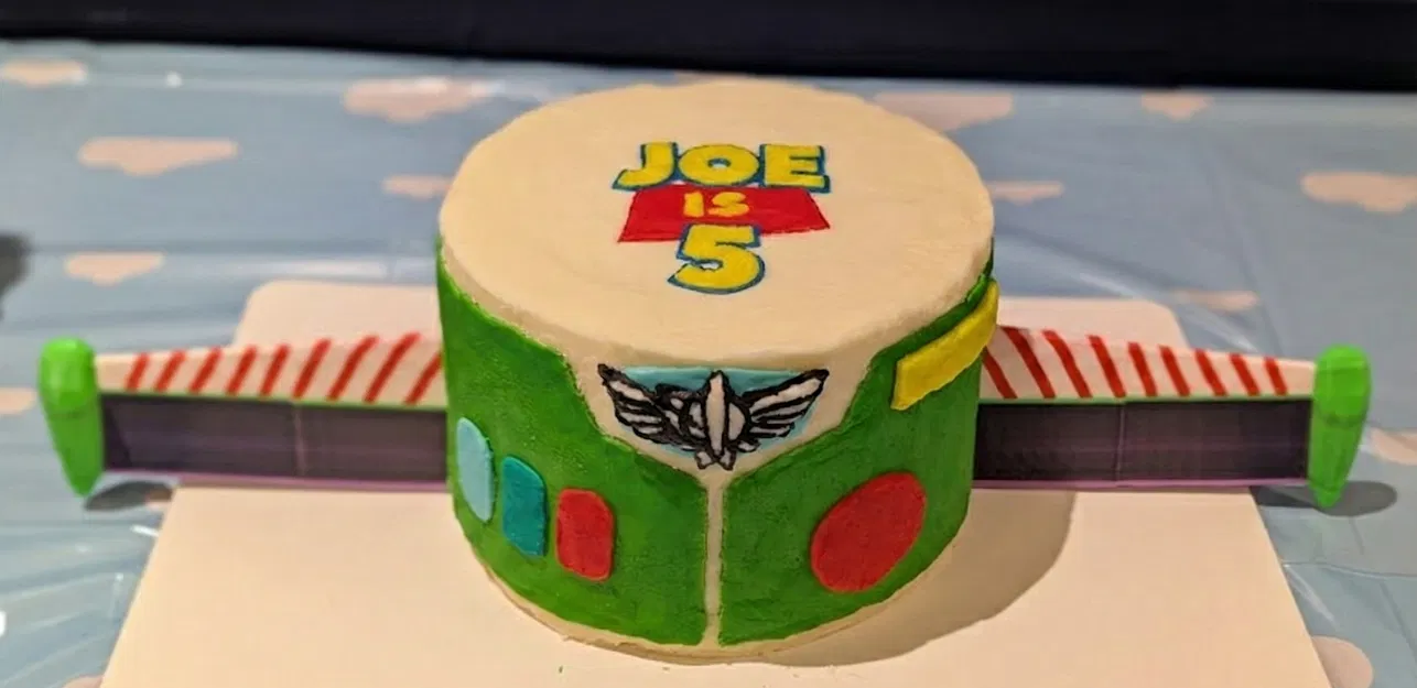 Miếng Cắm Cánh Buzz Lightyear (dành cho bánh kem) - Image 2