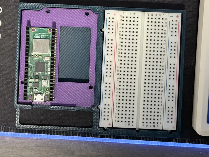 Pico To Uno Sled – Sled/Adaptor gắn Raspberry Pi Pico thay vị trí Arduino Uno - Image 1