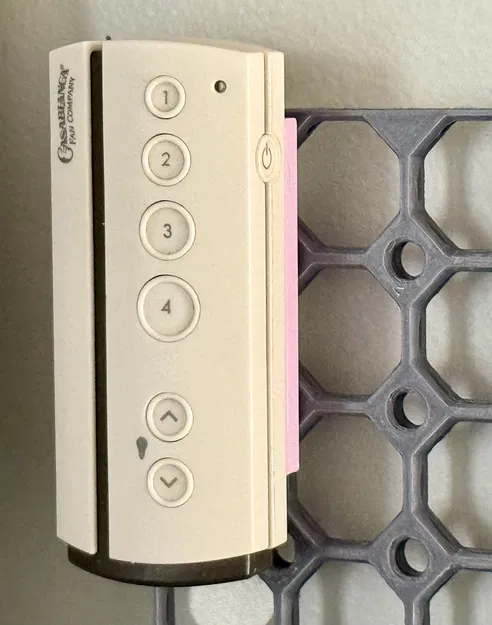 Giá gắn Multiboard cho Remote Quạt Trần Casablanca - Image 1