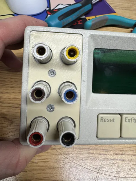 Tấm gia cố binding post cho Wavetek 1271 - Image 1