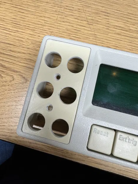 Tấm gia cố binding post cho Wavetek 1271 - Image 2