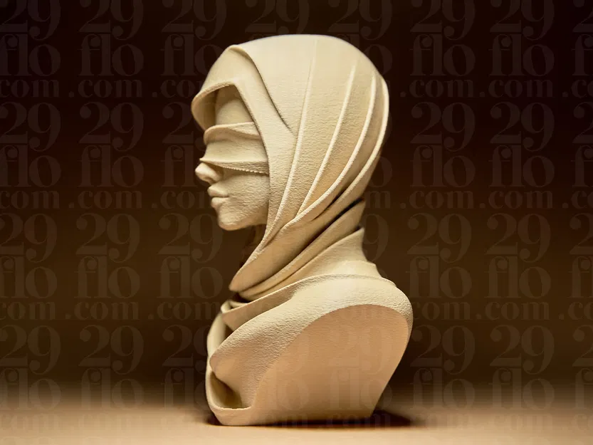 Tượng Người Phụ Nữ Bịt Mắt (Blindfolded Woman Sculpture) - Image 2