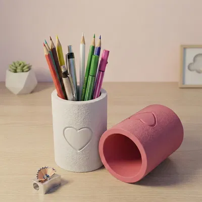 Ống Đựng Bút Hình Trái Tim / Organizer Đựng Đồ Trang Điểm