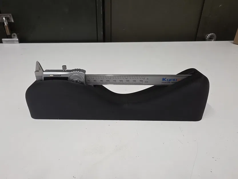 Giá để thước kẹp để bàn Kynup CR2032 - Image 1