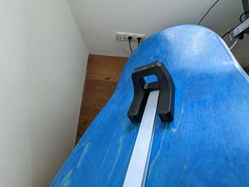 Giá treo tường cho skateboard tương thích aluminum profile WLED - Image 2