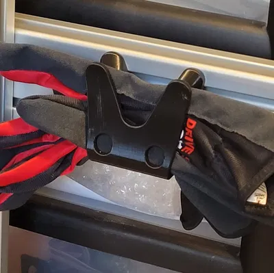 Kẹp treo găng tay sim racing cho rig nhôm (aluminum rig) – Không cần supports