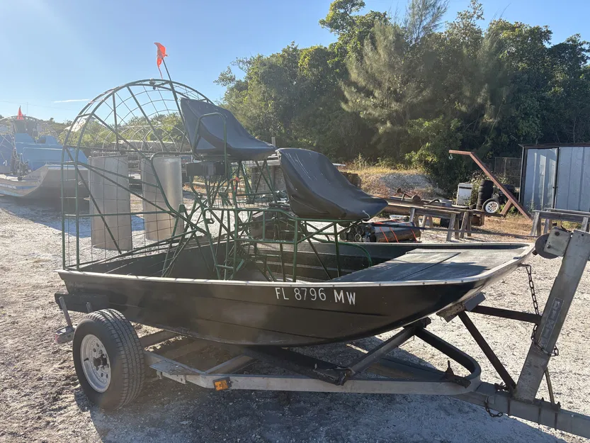 Mini airboat - Image 1