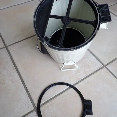 Đế chống rò rỉ & chống trượt cho thùng rác ủ compost