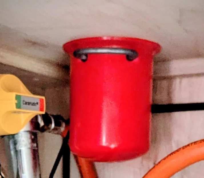 Holder nắp gas cho camper RV 5/11kg (Gas Kappen Halter/Deckel Halterung) - Image 9