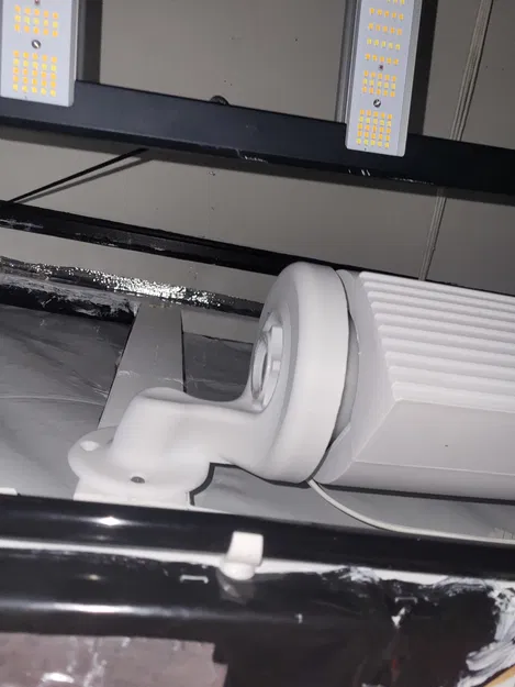 Giá treo quạt oscillating (đã test) - Image 1