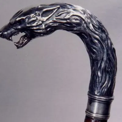 Đầu gậy chống sói Storm of The Century