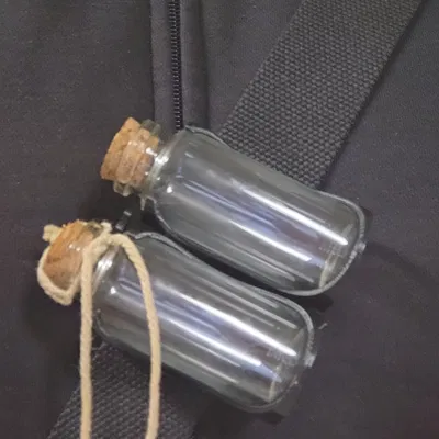 Dây nịt đeo lọ (Vial belt/bandolier) có khóa