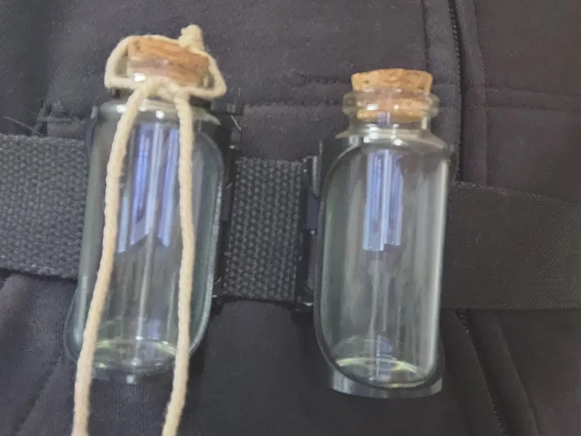 Dây nịt đeo lọ (Vial belt/bandolier) có khóa - Image 4