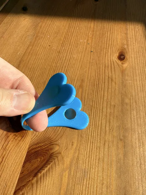 HeartSnaps: Kẹp nam châm fidget & kẹp tiện ích “Kissing” hình tim - Image 13