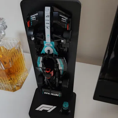 Giá đỡ mô hình F1