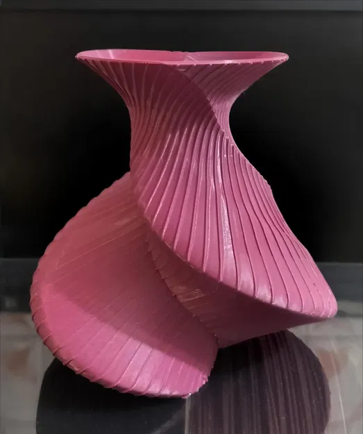 Bình hoa trái tim xoắn (Heart twisted vase) - Image 3