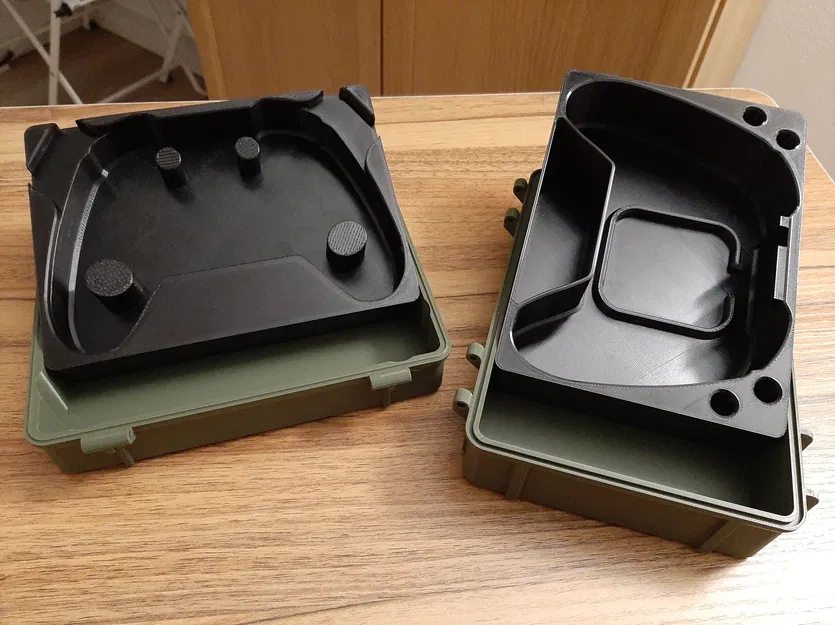 Hộp đựng tay cầm Xbox dạng module để mang đi (Modular Xbox Controller Travel Case) - Image 4