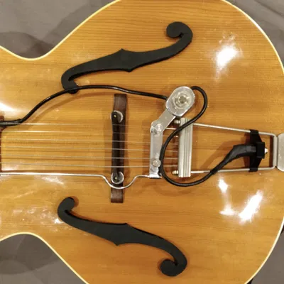 Miếng che f-hole cho guitar archtop Epiphone Blackstone 1947