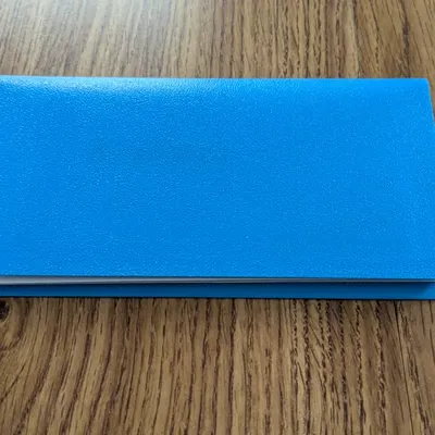 Bìa Sổ Séc Đơn Giản (Simple Checkbook Cover)