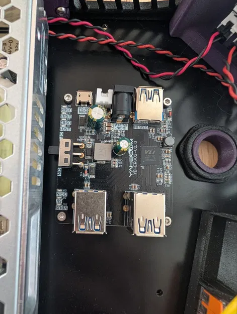 Giá gắn Hub USB 3.0 4 cổng Yahboom - Image 1