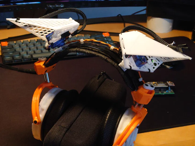 Tai mèo khớp nối (Articulated cat ears) - Image 3